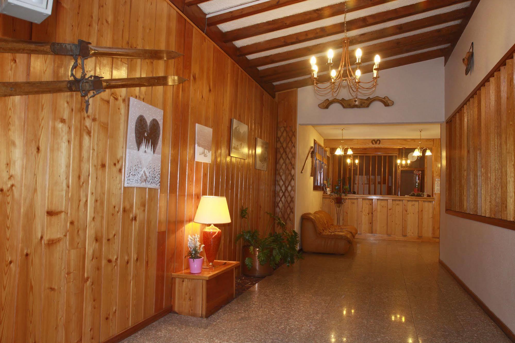 Atmosphere Hotel 3*