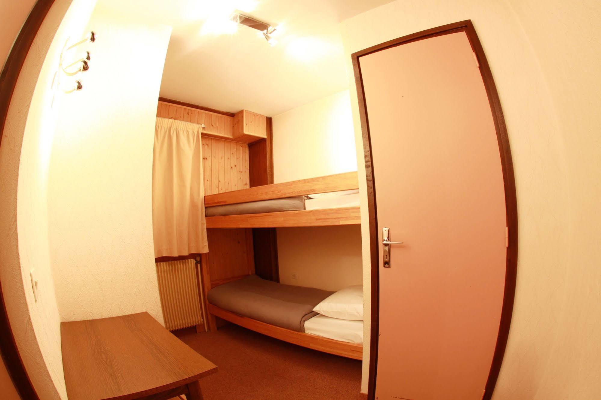 Atmosphere Hotel 3*